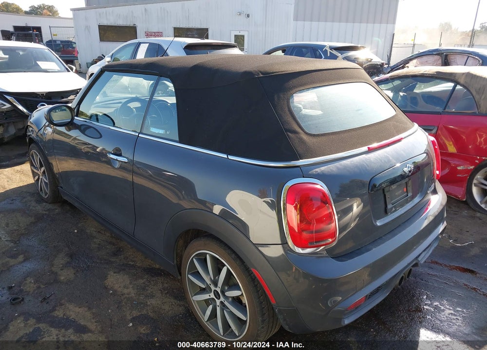 2016 MINI CONVERTIBLE COOPER S VIN: WMWWG9C54G3A92482