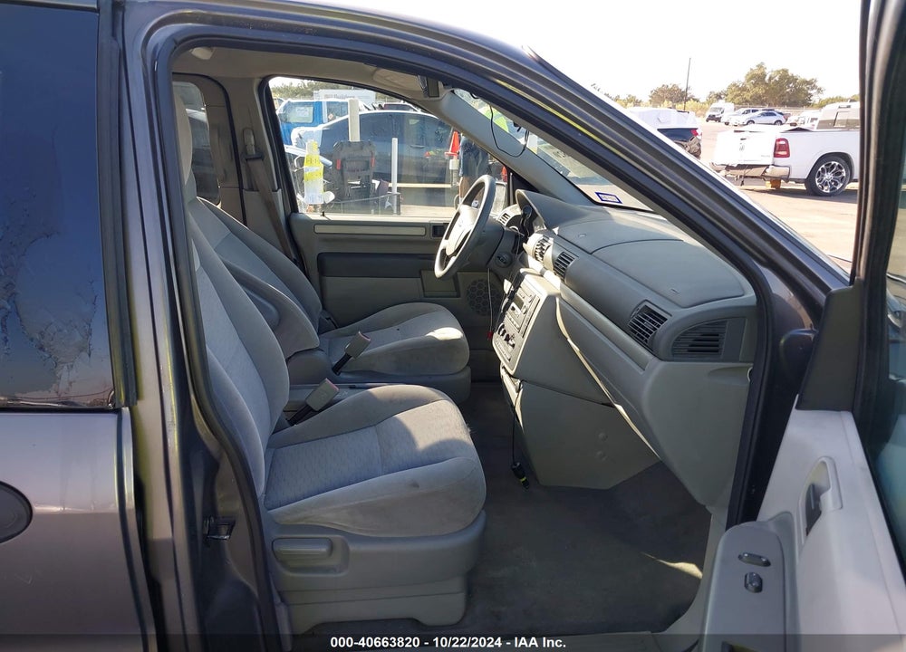 2006 FORD FREESTAR SE VIN: 2FMZA516X6BA11241