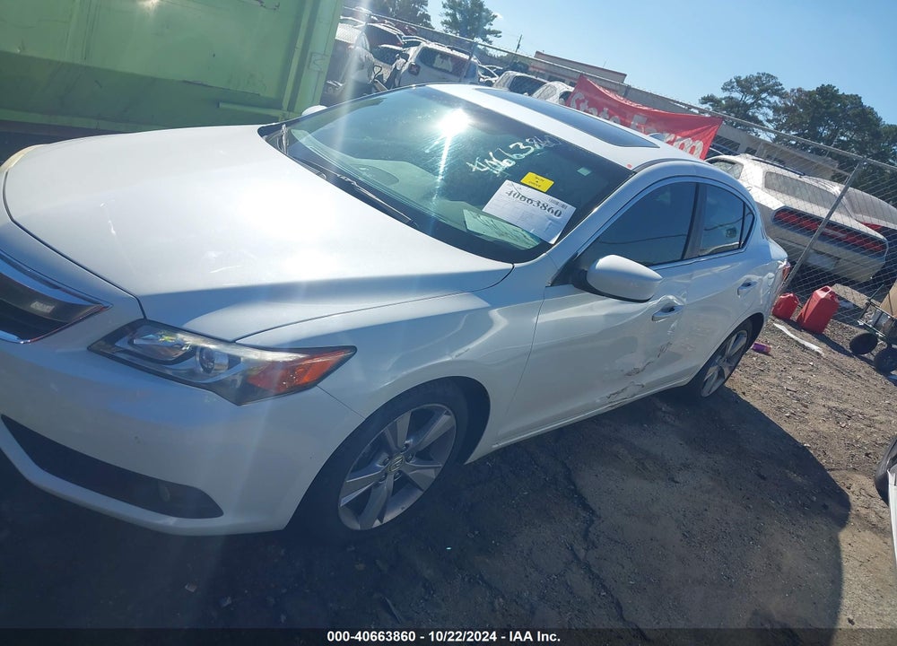 2013 ACURA ILX 2.0L VIN: 19VDE1F52DE022101