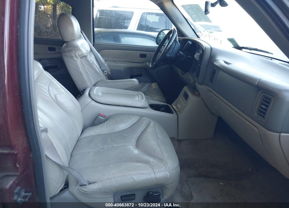 2000 GMC YUKON XL 1500 SLT VIN: 3GKEC16TXYG136958
