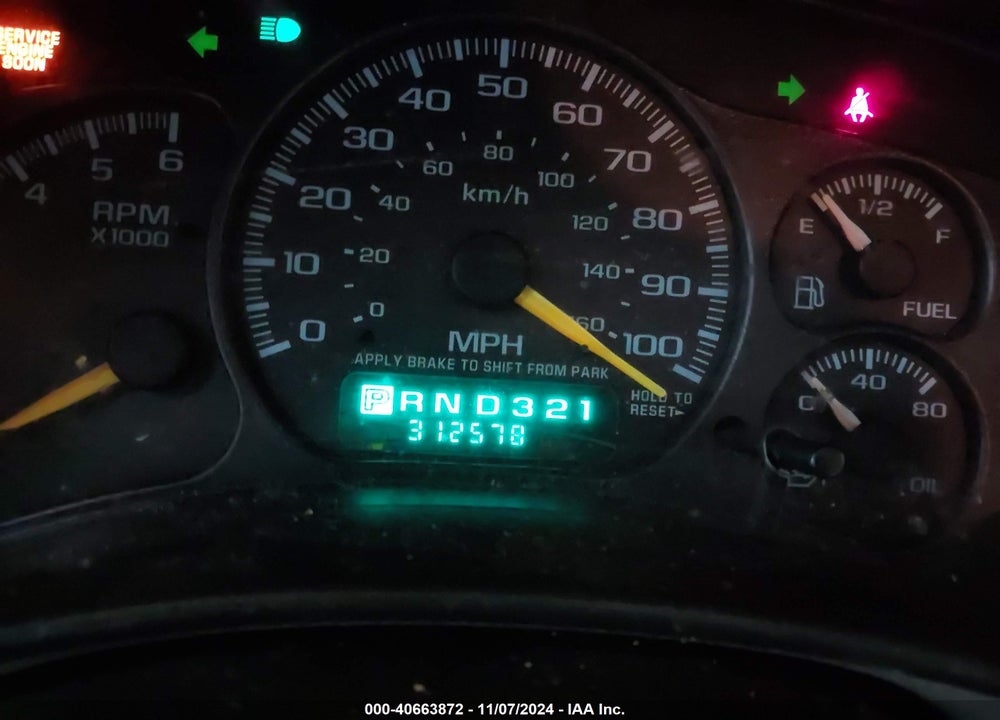 2000 GMC YUKON XL 1500 SLT VIN: 3GKEC16TXYG136958