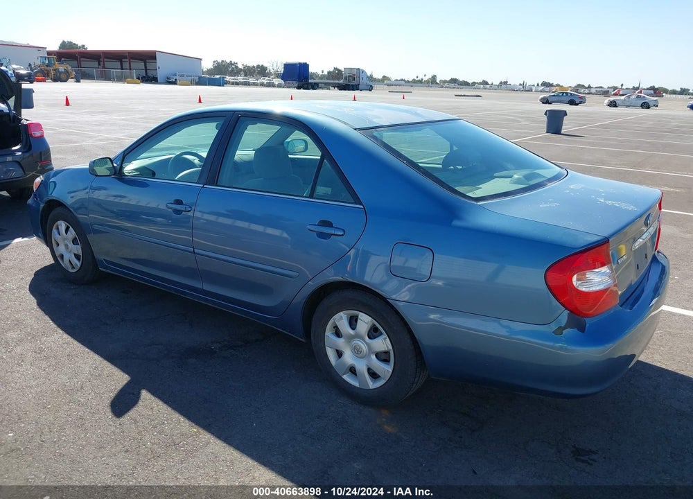 2004 TOYOTA CAMRY LE VIN: 4T1BE32K04U926113