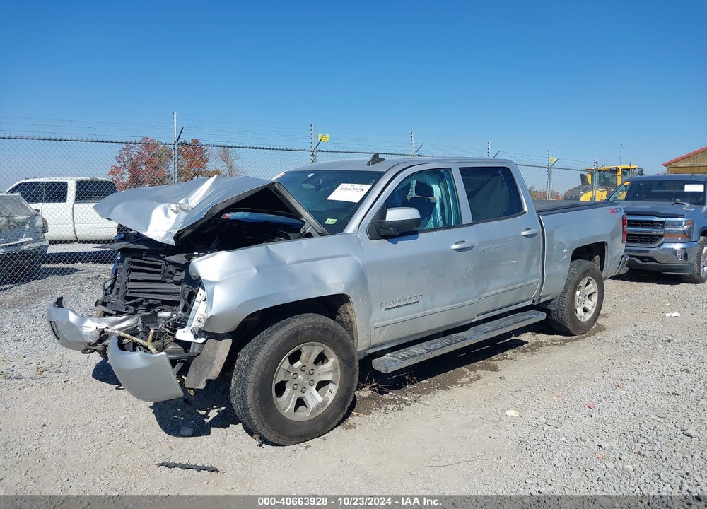 2018 CHEVROLET SILVERADO 1500 2LT VIN: 3GCUKREC5JG223537
