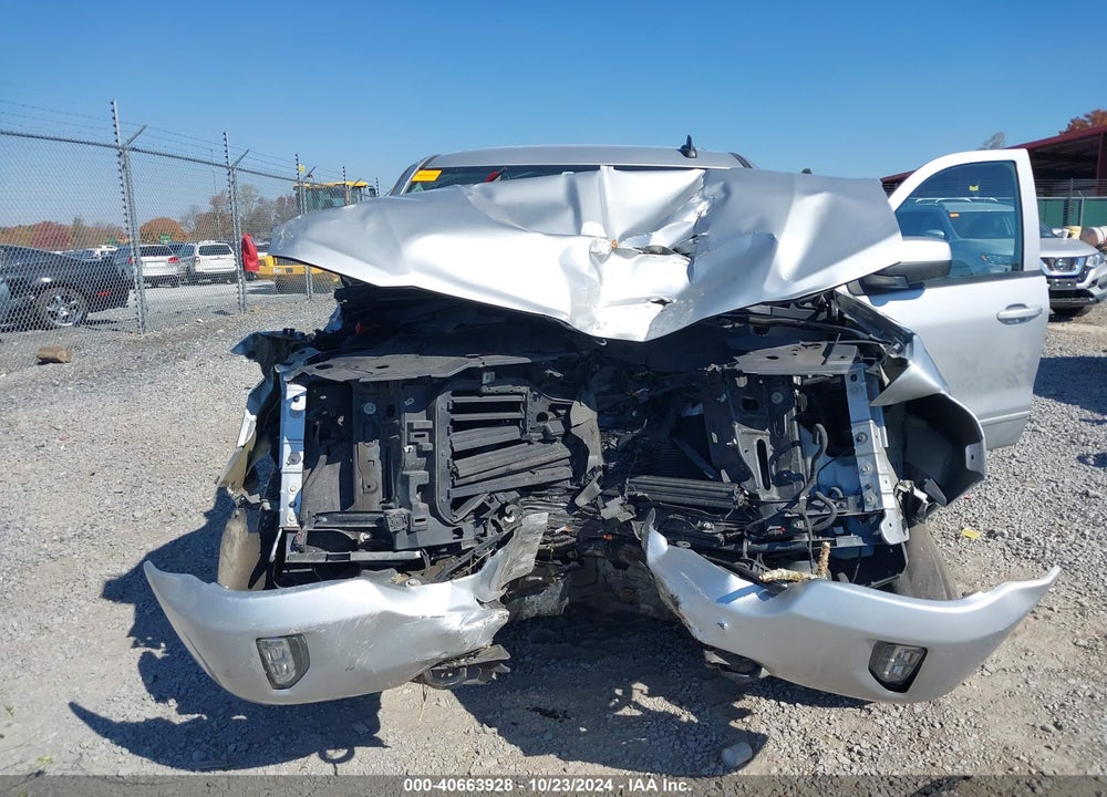 2018 CHEVROLET SILVERADO 1500 2LT VIN: 3GCUKREC5JG223537