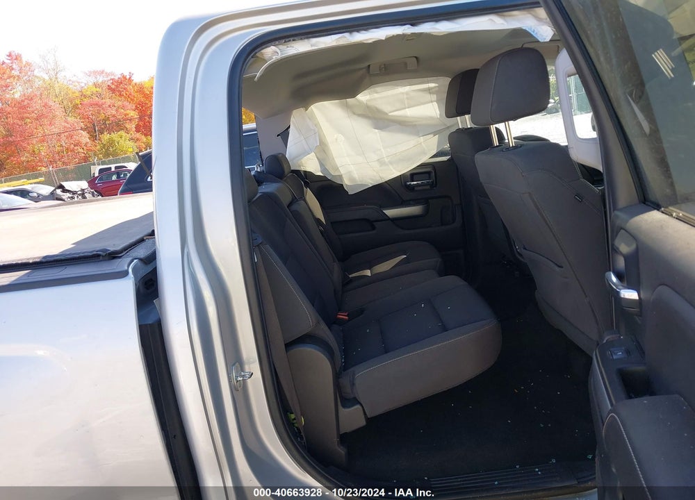 2018 CHEVROLET SILVERADO 1500 2LT VIN: 3GCUKREC5JG223537