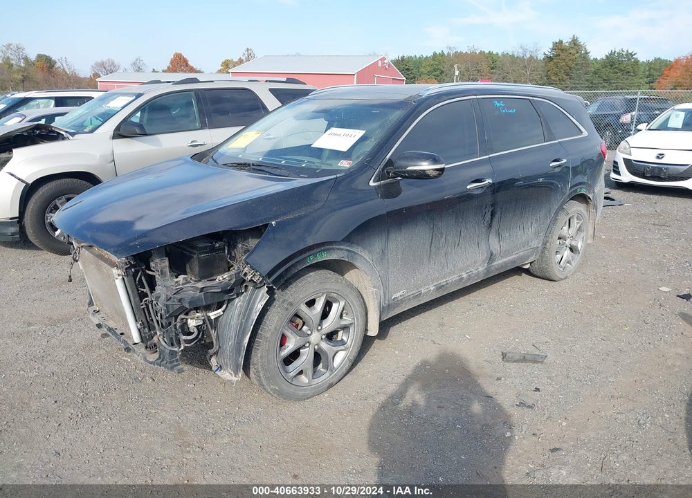 2016 KIA SORENTO 3.3L SX VIN: 5XYPKDA5XGG121018