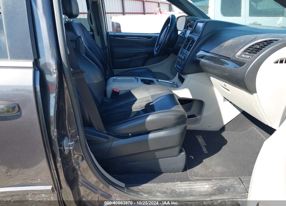 2017 DODGE GRAND CARAVAN SXT VIN: 2C4RDGCG6HR760819