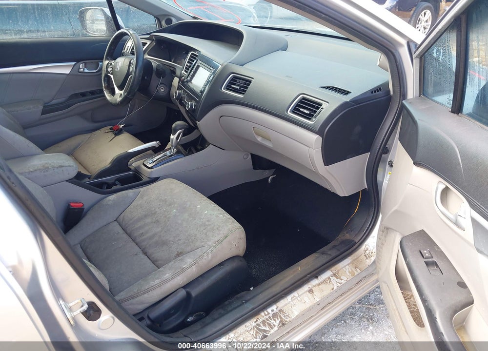 2013 HONDA CIVIC HYBRID VIN: 19XFB4F32DE002911