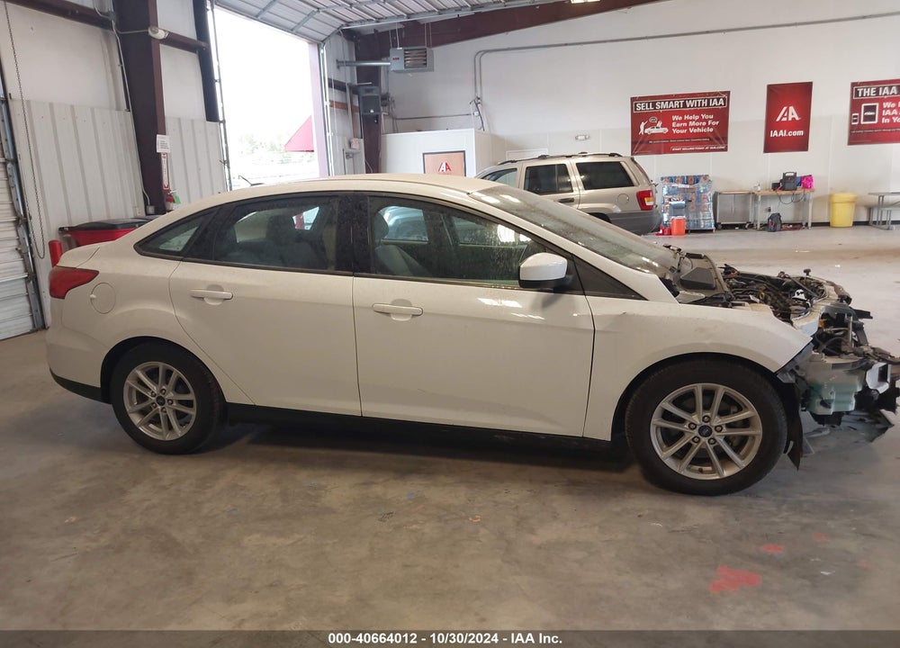 2018 FORD FOCUS SE VIN: 1FADP3F24JL250595