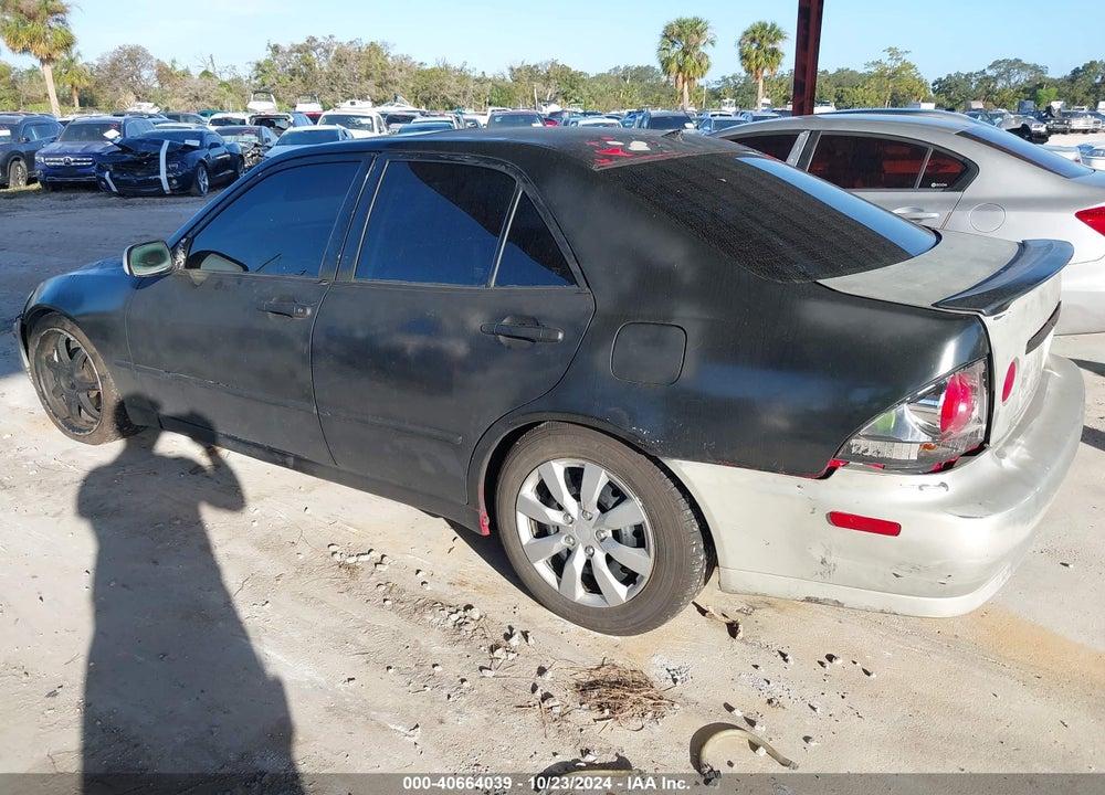 2002 LEXUS IS 300 VIN: JTHBD192120045361