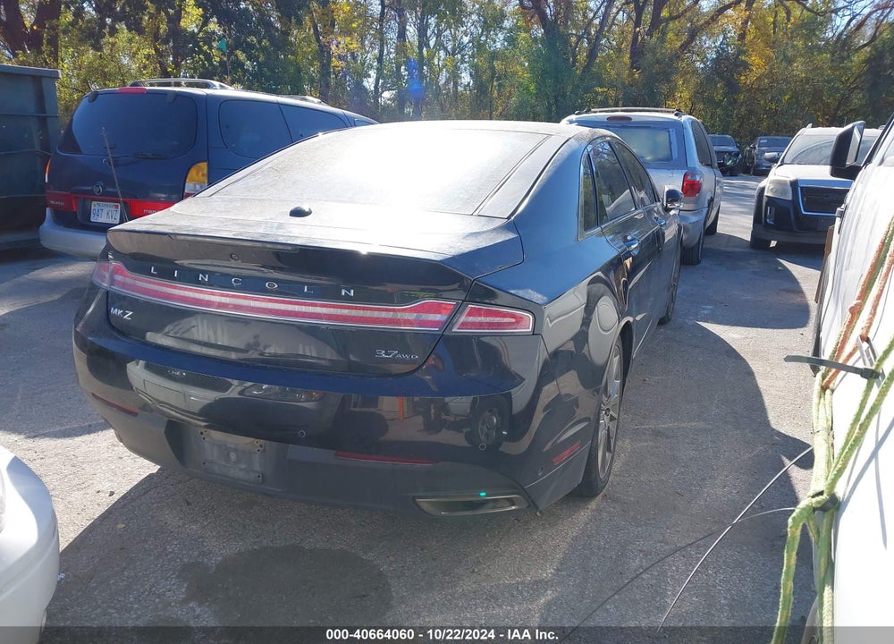 2014 LINCOLN MKZ VIN: 3LN6L2JK5ER800924
