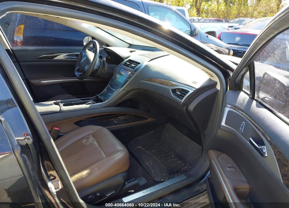 2014 LINCOLN MKZ VIN: 3LN6L2JK5ER800924