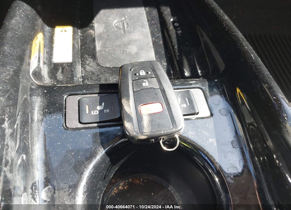 2022 TOYOTA PRIUS XLE VIN: JTDKAMFU3N3153713