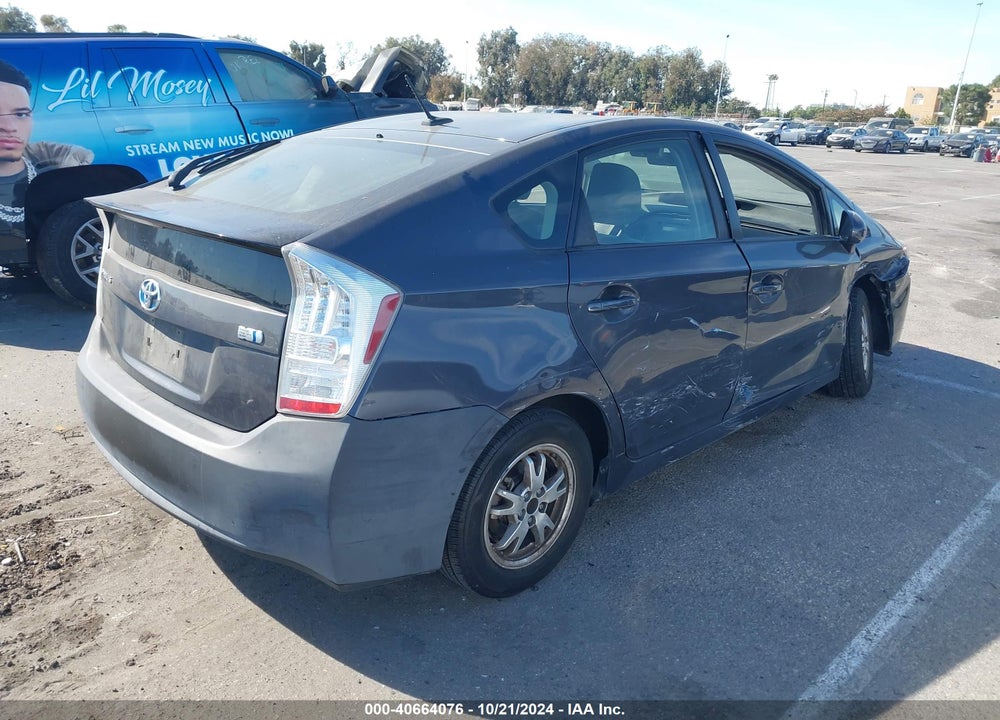 2011 TOYOTA PRIUS TWO VIN: JTDKN3DU9B1373947