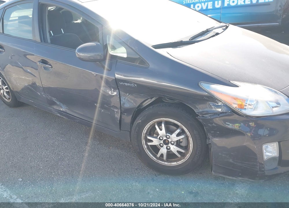 2011 TOYOTA PRIUS TWO VIN: JTDKN3DU9B1373947