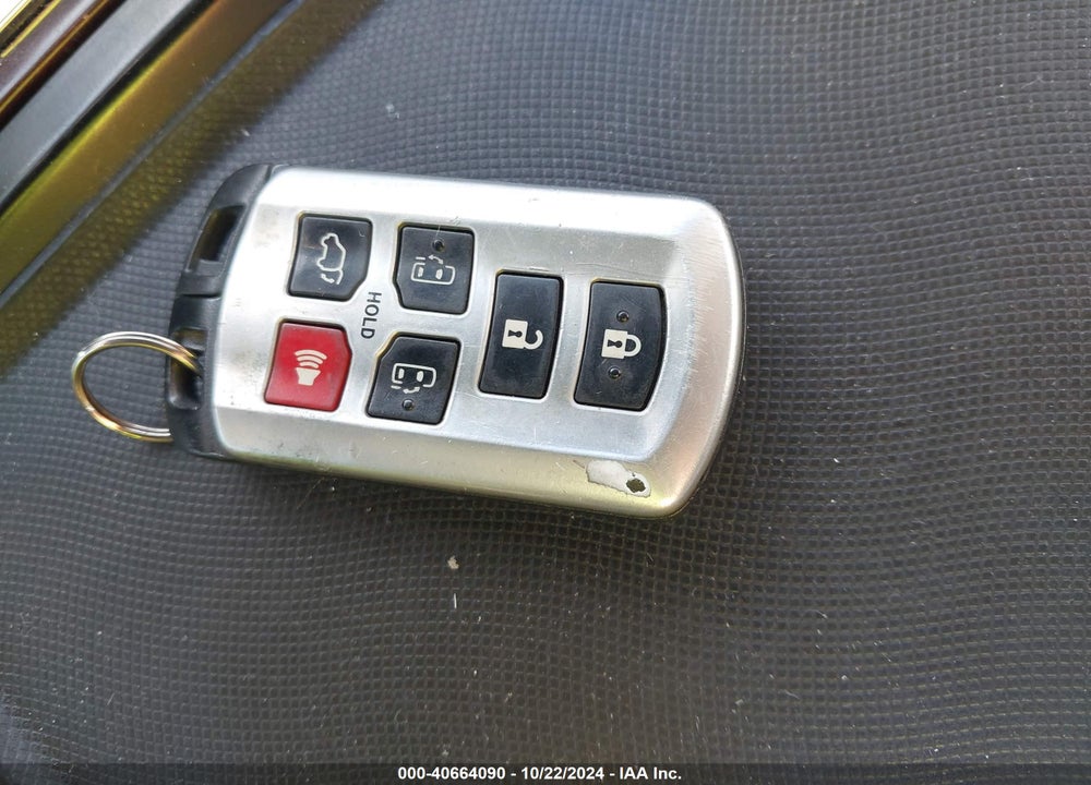 2012 TOYOTA SIENNA XLE LIMITED VIN: 5TDDK3DC7CS046668