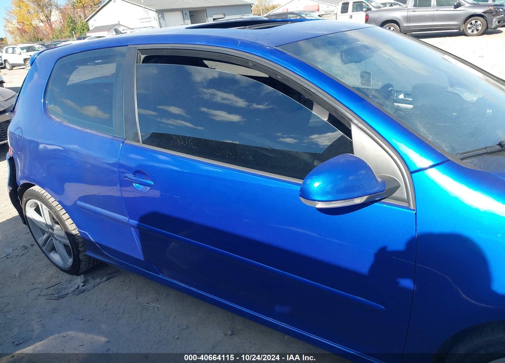 2008 VOLKSWAGEN R32 VIN: WVWKC71K28W031395