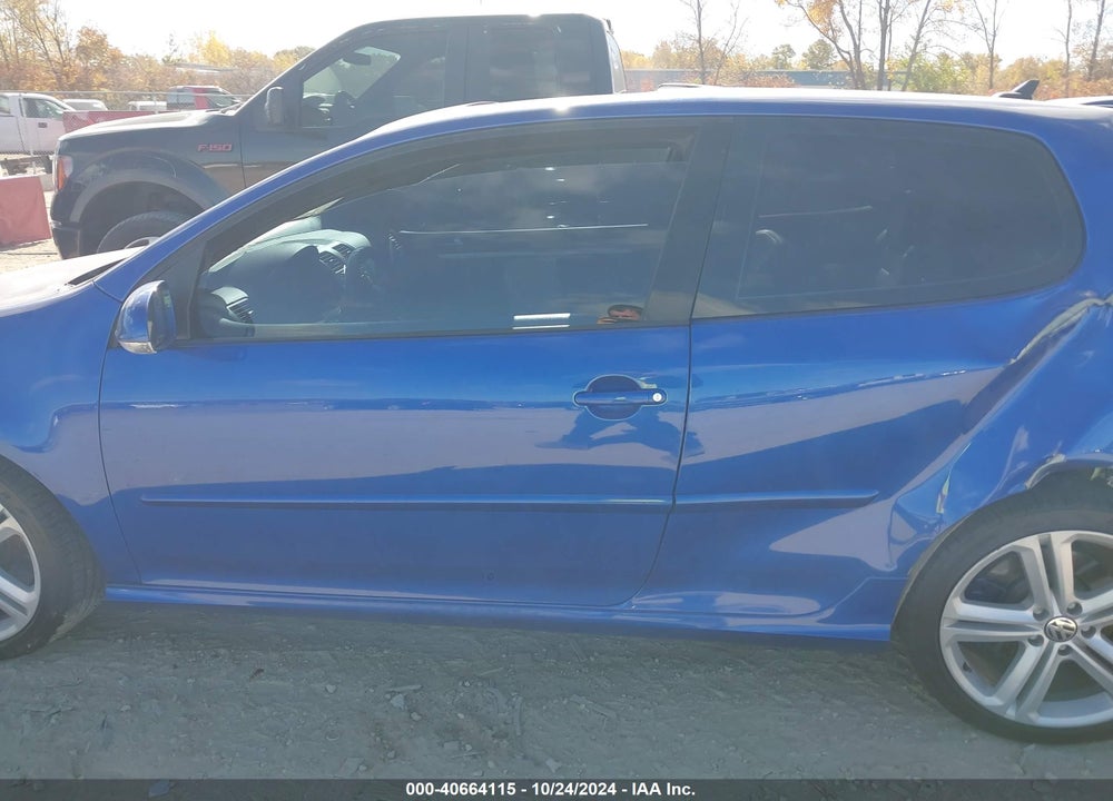 2008 VOLKSWAGEN R32 VIN: WVWKC71K28W031395