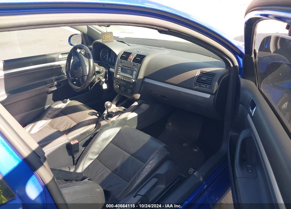 2008 VOLKSWAGEN R32 VIN: WVWKC71K28W031395