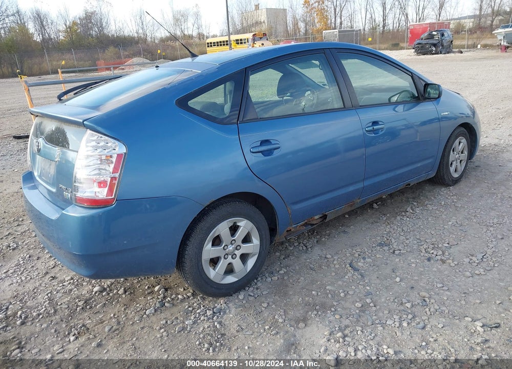 2007 TOYOTA PRIUS VIN: JTDKB20U977648231