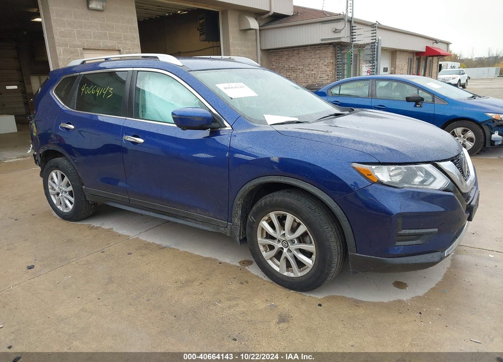 2018 NISSAN ROGUE SV VIN: KNMAT2MV8JP522770