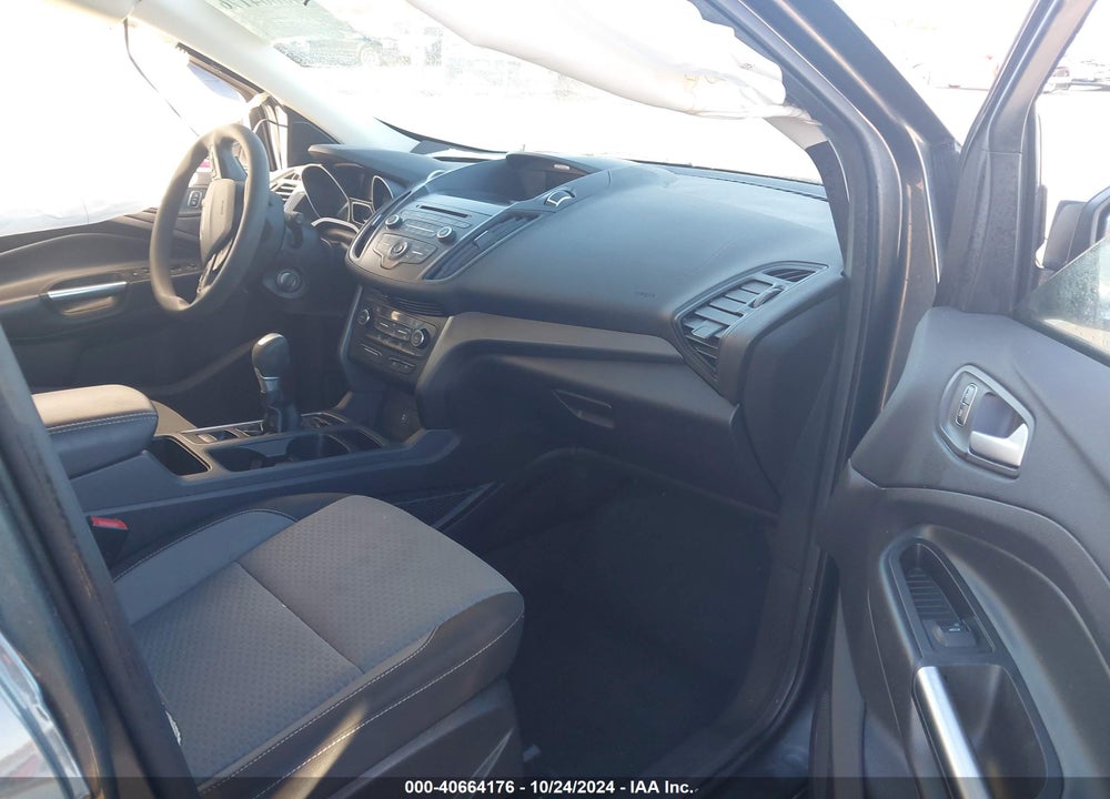 2017 FORD ESCAPE SE VIN: 1FMCU9G92HUB04287