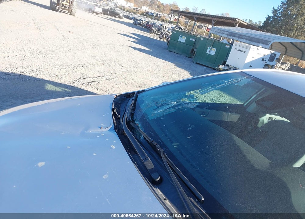 2018 TOYOTA COROLLA LE VIN: 5YFBURHE0JP847111