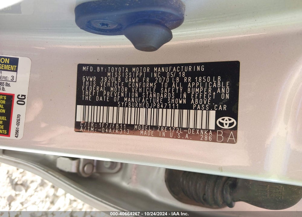 2018 TOYOTA COROLLA LE VIN: 5YFBURHE0JP847111