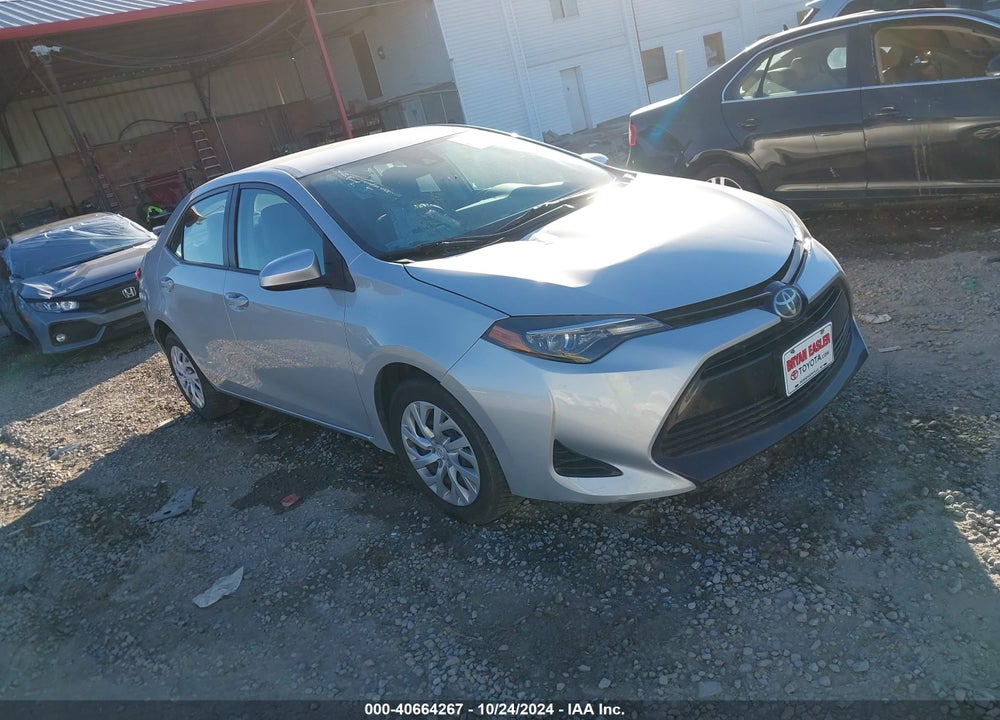 2018 TOYOTA COROLLA LE VIN: 5YFBURHE0JP847111