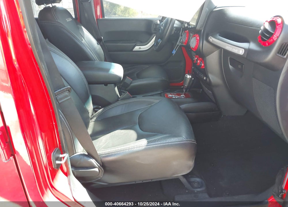 2016 JEEP WRANGLER UNLIMITED SAHARA VIN: 1C4BJWEG3GL298180
