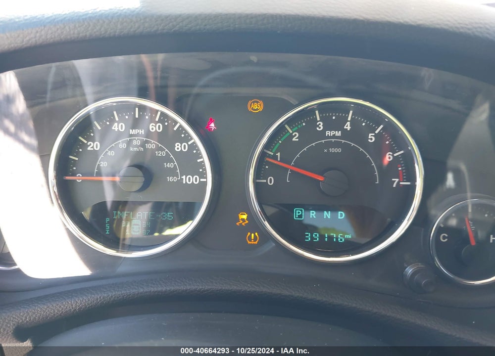 2016 JEEP WRANGLER UNLIMITED SAHARA VIN: 1C4BJWEG3GL298180