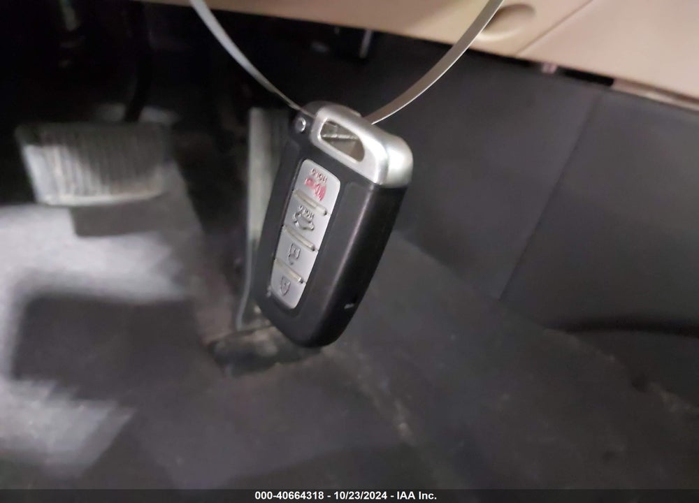 2015 HYUNDAI SONATA HYBRID VIN: KMHEC4A43FA119052