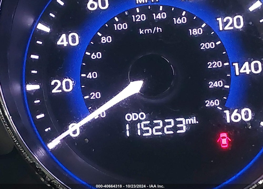 2015 HYUNDAI SONATA HYBRID VIN: KMHEC4A43FA119052