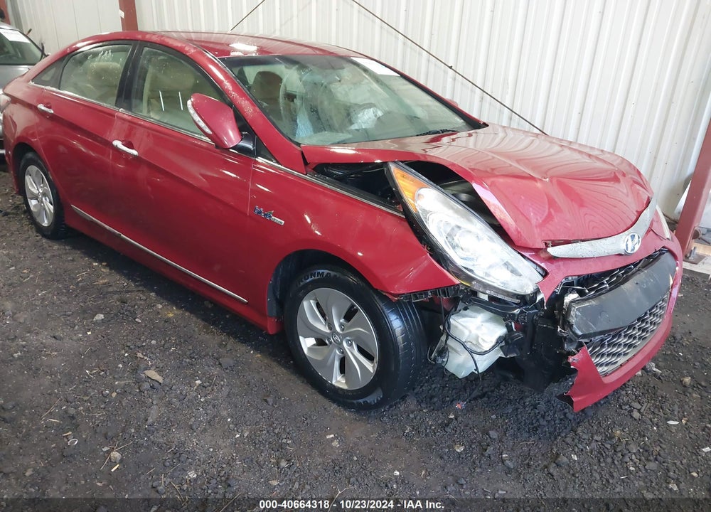 2015 HYUNDAI SONATA HYBRID VIN: KMHEC4A43FA119052