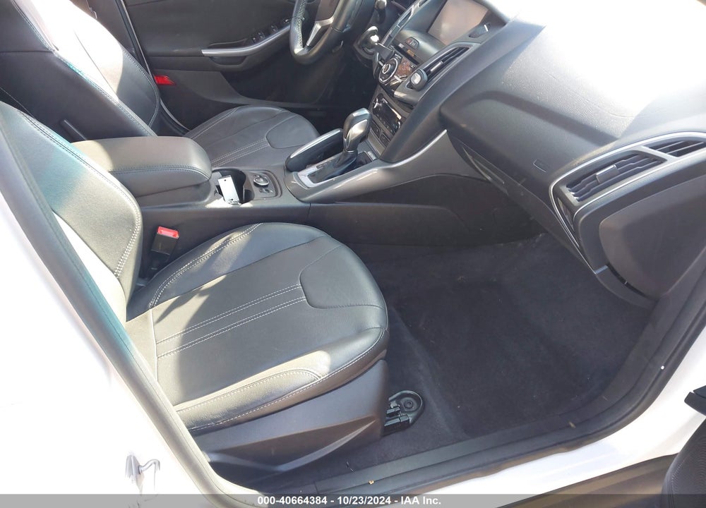 2013 FORD FOCUS VIN: 1FADP3J24DL200162