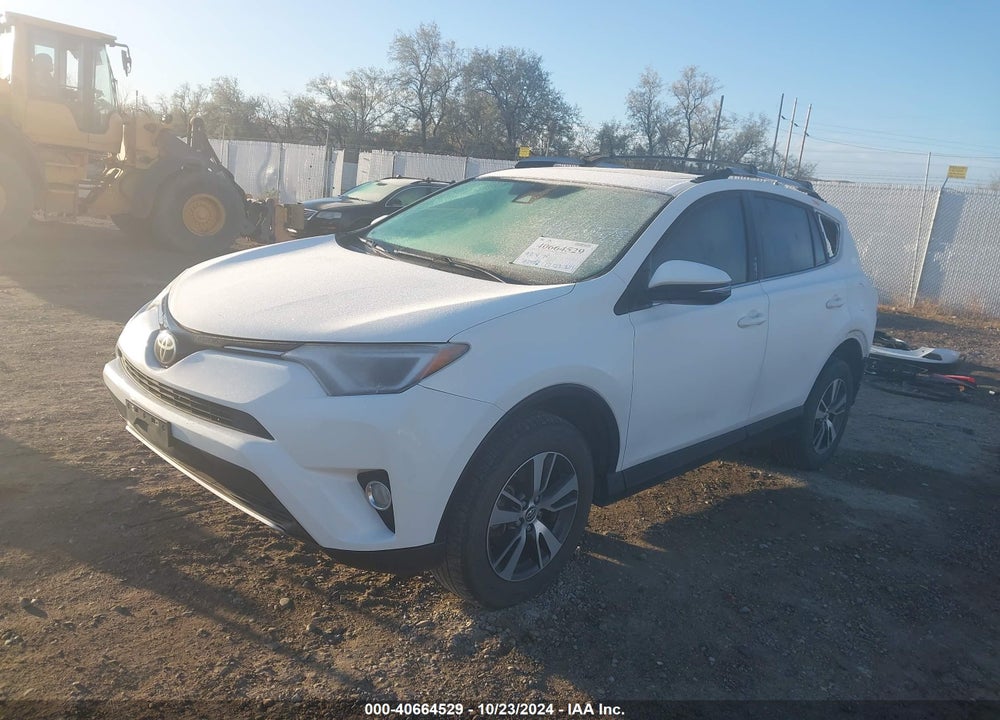 2017 TOYOTA RAV4 XLE VIN: JTMRFREV2HD199300