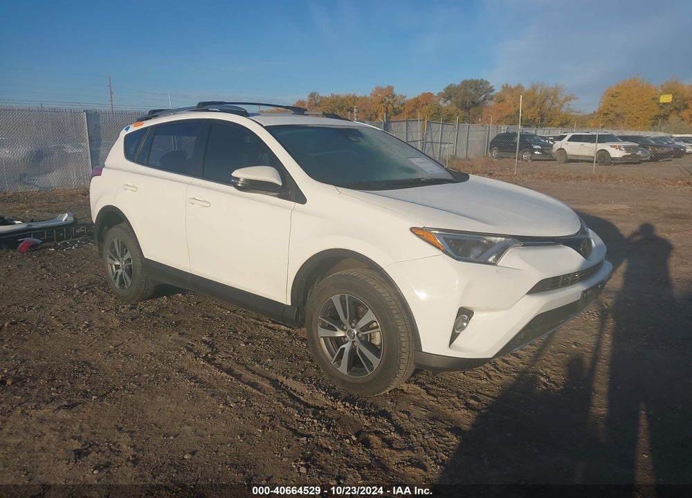 2017 TOYOTA RAV4 XLE VIN: JTMRFREV2HD199300