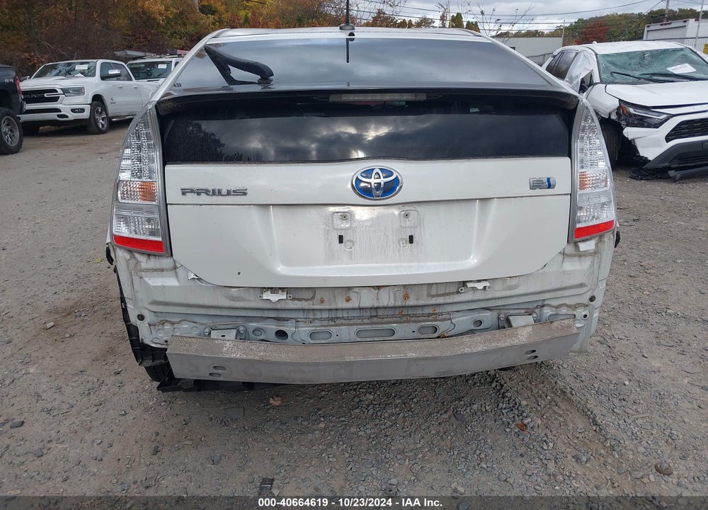 2011 TOYOTA PRIUS TWO VIN: JTDKN3DU6B1453349