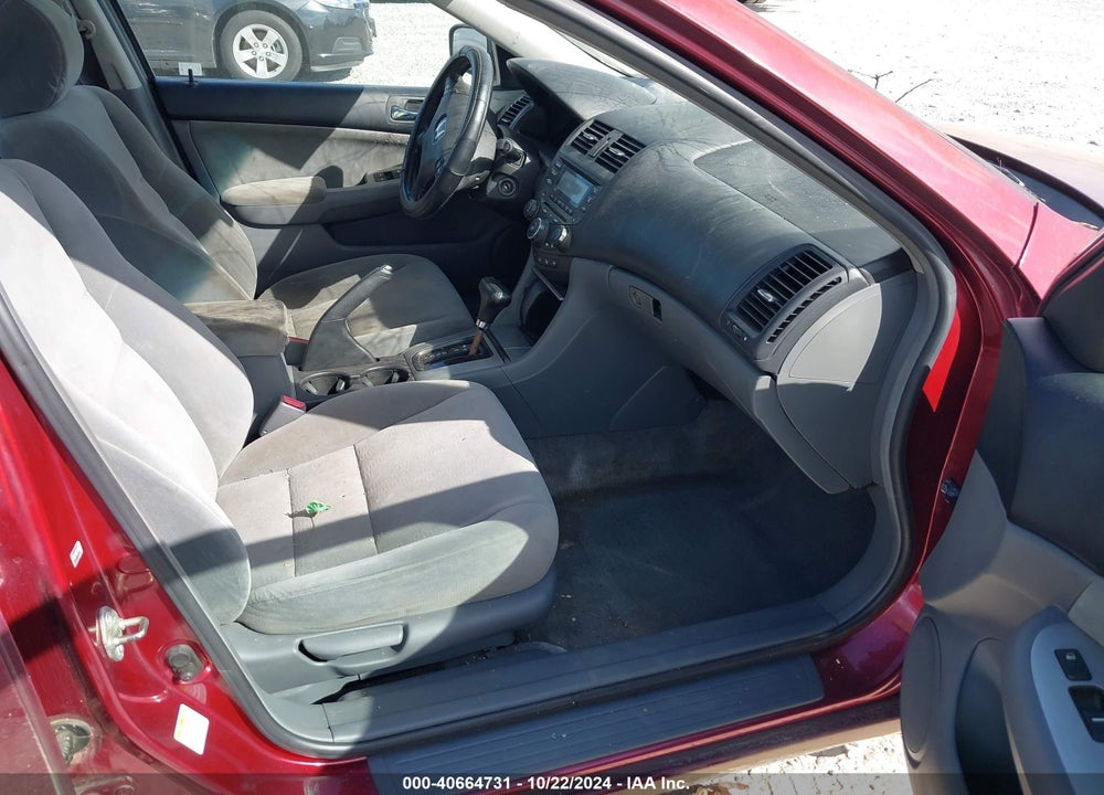 2004 HONDA ACCORD 2.4 EX VIN: 1HGCM566X4A122800