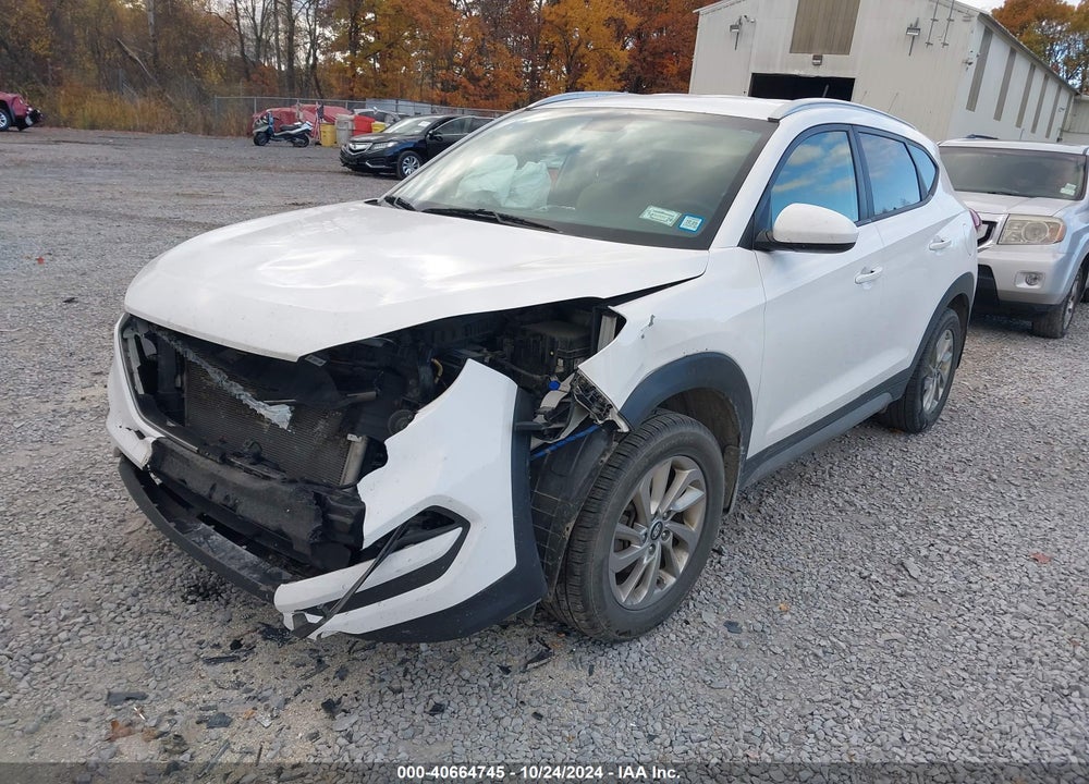 2017 HYUNDAI TUCSON SE VIN: KM8J3CA44HU293741
