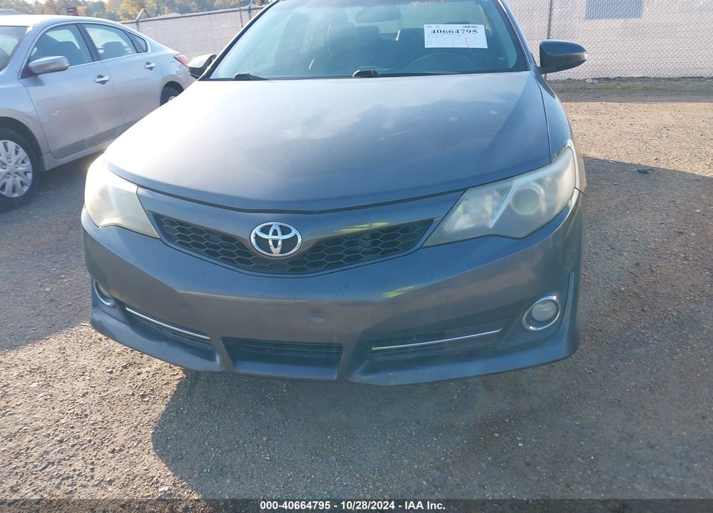 2014 TOYOTA CAMRY SE VIN: 4T1BF1FK2EU423051
