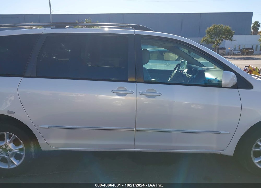 2005 TOYOTA SIENNA XLE LIMITED VIN: 5TDBA22C65S031119