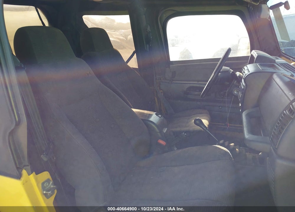2004 JEEP WRANGLER X VIN: 1J4FA39S74P715880