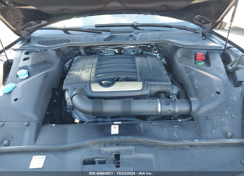 2016 PORSCHE CAYENNE VIN: WP1AA2A26GLA03683