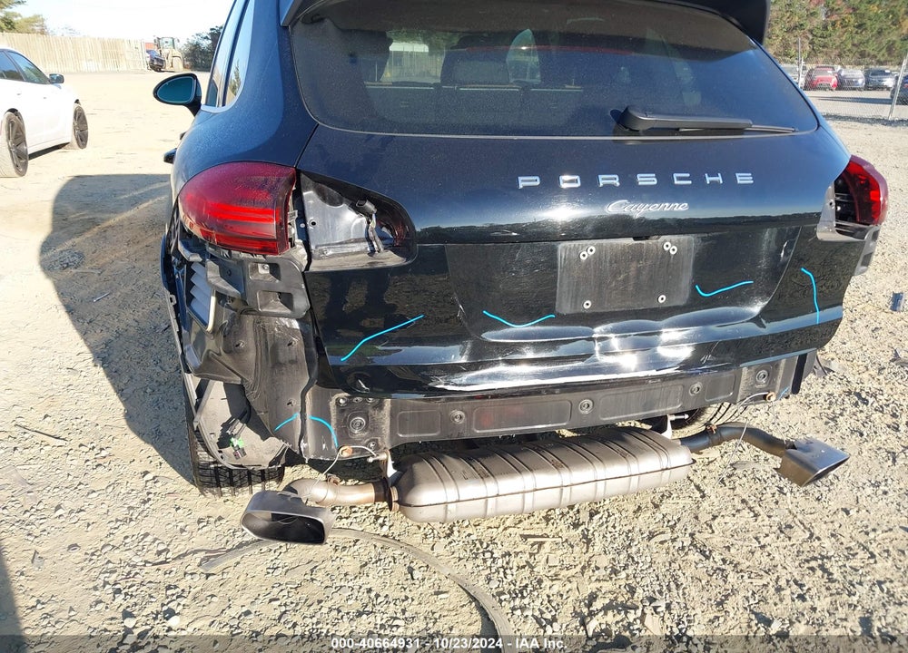 2016 PORSCHE CAYENNE VIN: WP1AA2A26GLA03683