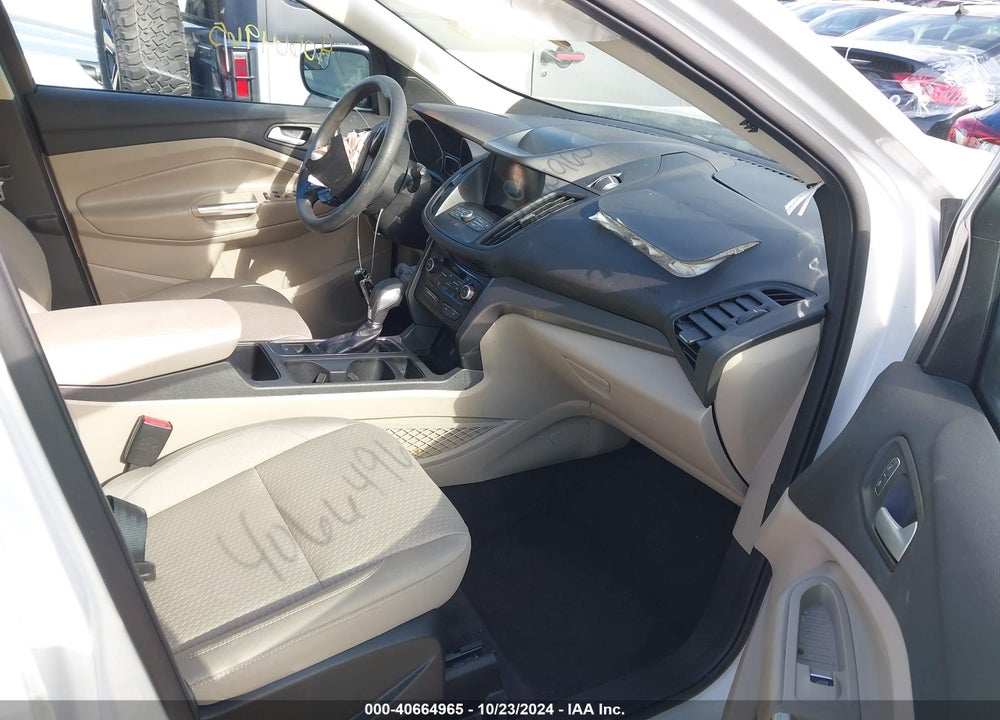 2019 FORD ESCAPE SE VIN: 1FMCU0GD5KUB10771