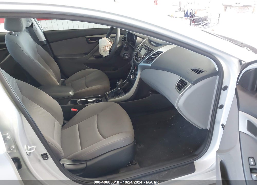 2015 HYUNDAI ELANTRA SE VIN: KMHDH4AE2FU414860