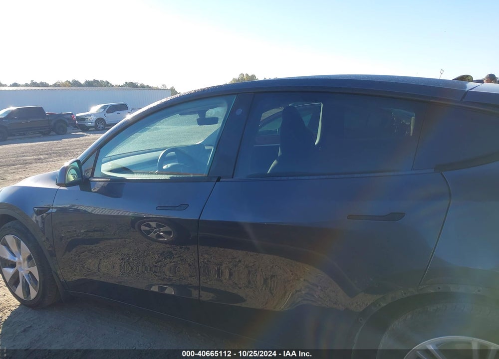 2021 TESLA MODEL Y LONG RANGE DUAL MOTOR ALL-WHEEL DRIVE VIN: 5YJYGDEE1MF176900