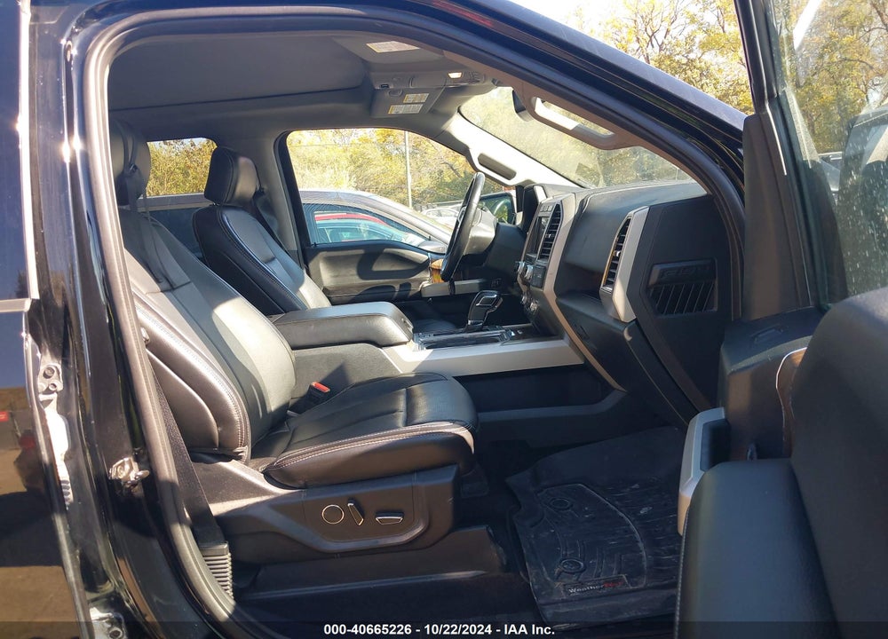 2018 FORD F-150 LARIAT VIN: 1FTEW1E53JKC36517