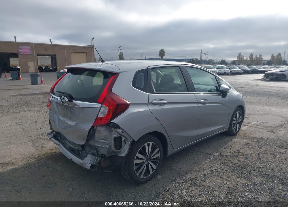 2017 HONDA FIT EX VIN: JHMGK5H75HS019813